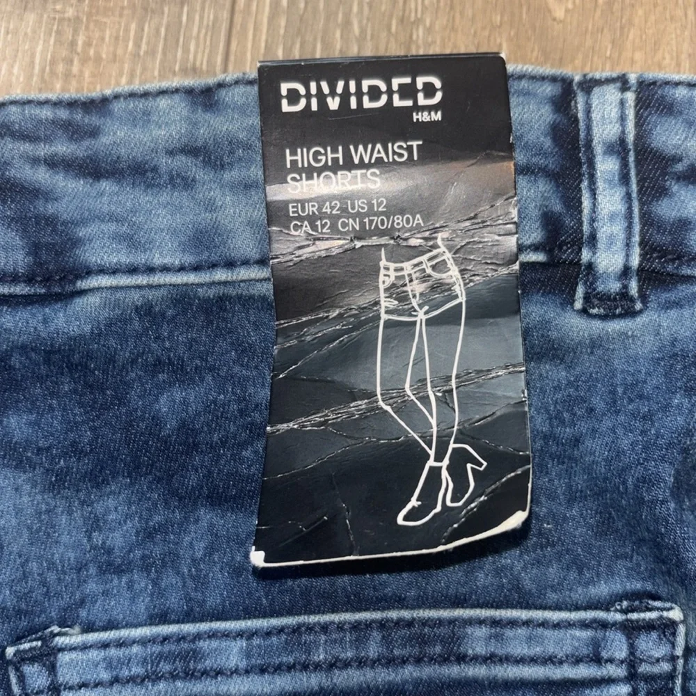 Divided High Waist Shorts